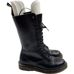 Dr. Martens tall black leather 14 eyelet lace up boots size 6 UK size 8 US